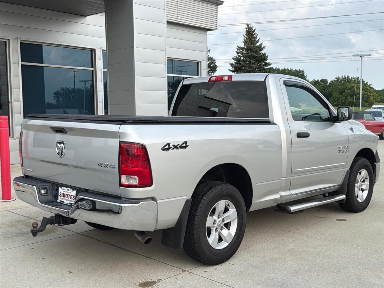 RAM 1500 4WD Reg Cab 120.5" Tradesman 2013
