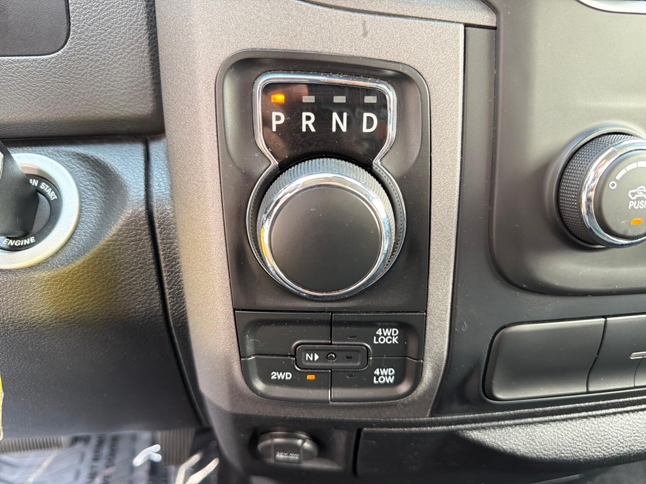 RAM 1500 4WD Reg Cab 120.5" Tradesman 2013