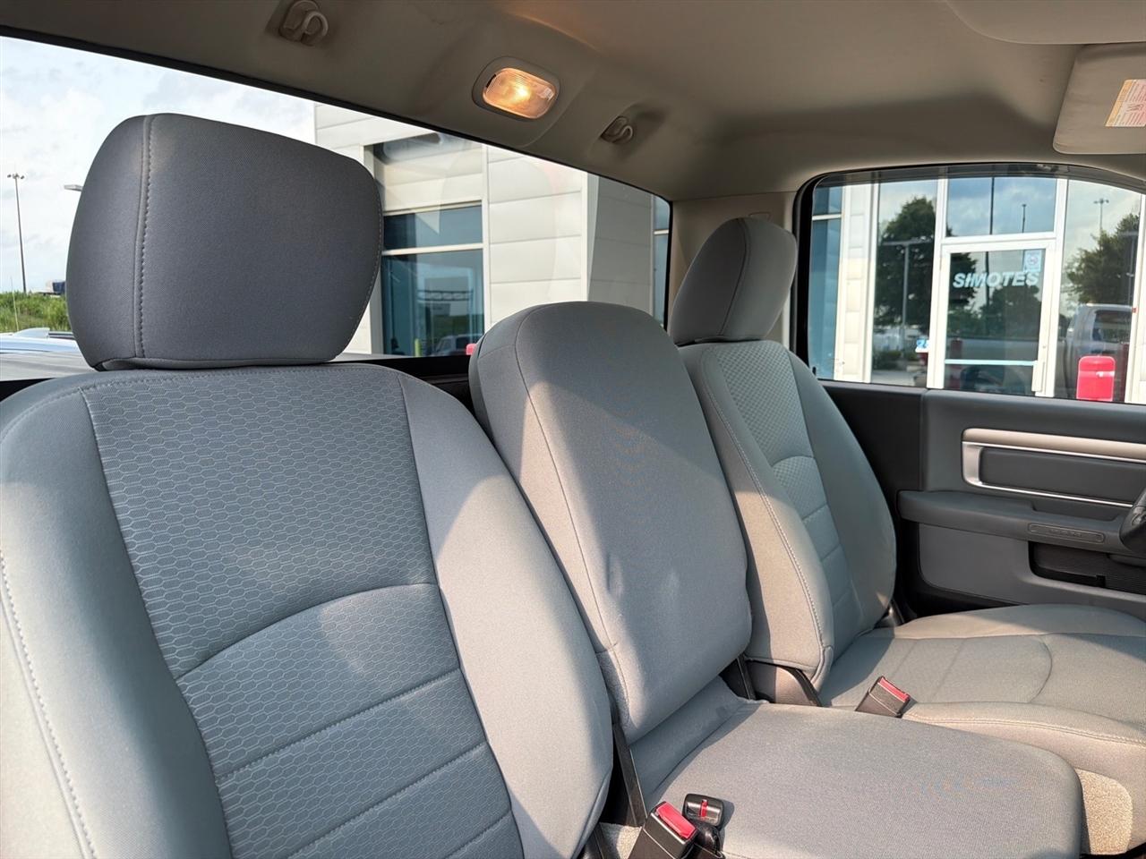 RAM 1500 4WD Reg Cab 120.5" Tradesman 2013