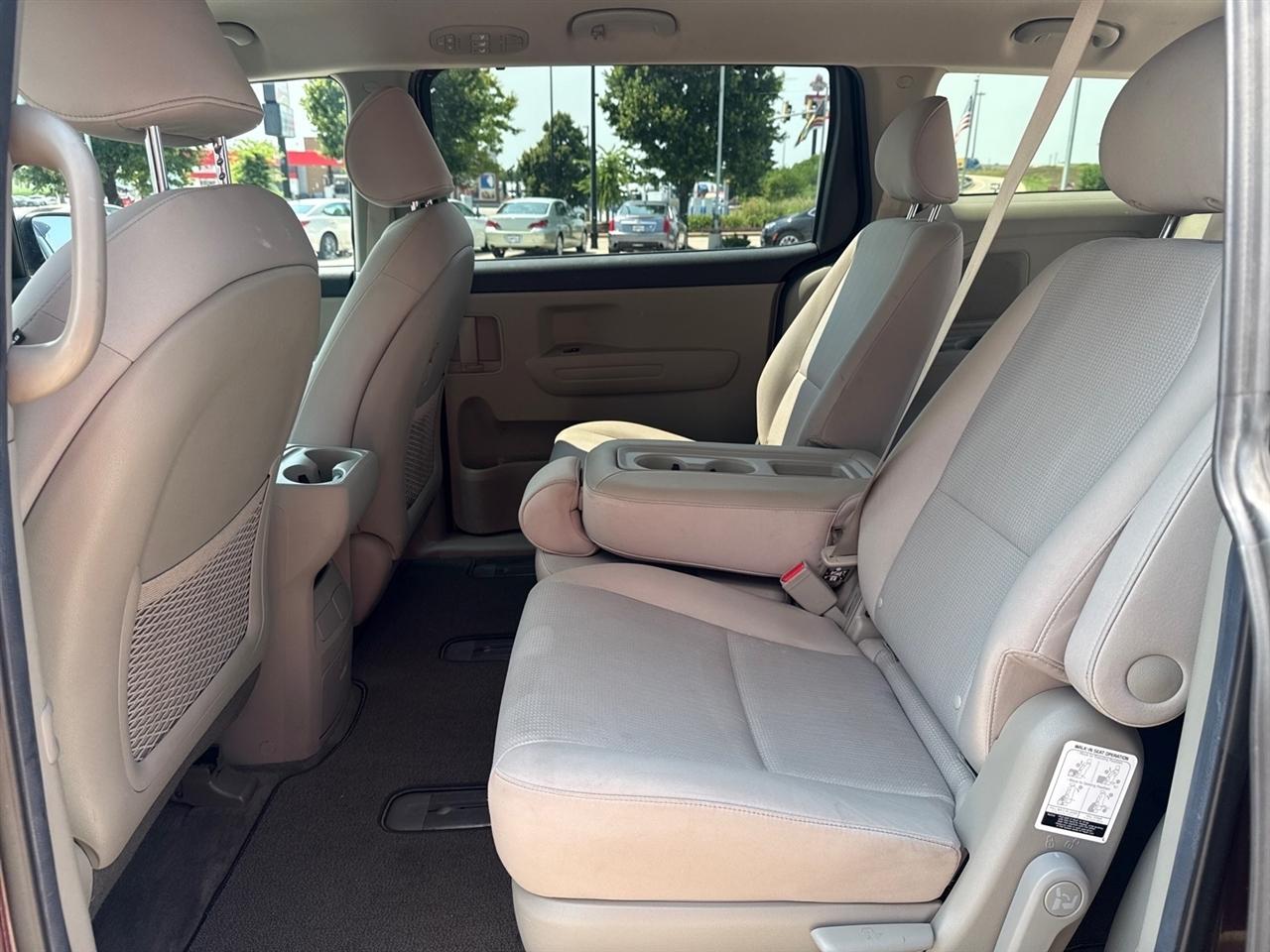 Kia Sedona LX FWD 2020