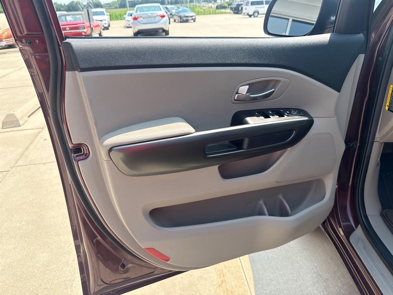 Kia Sedona LX FWD 2020