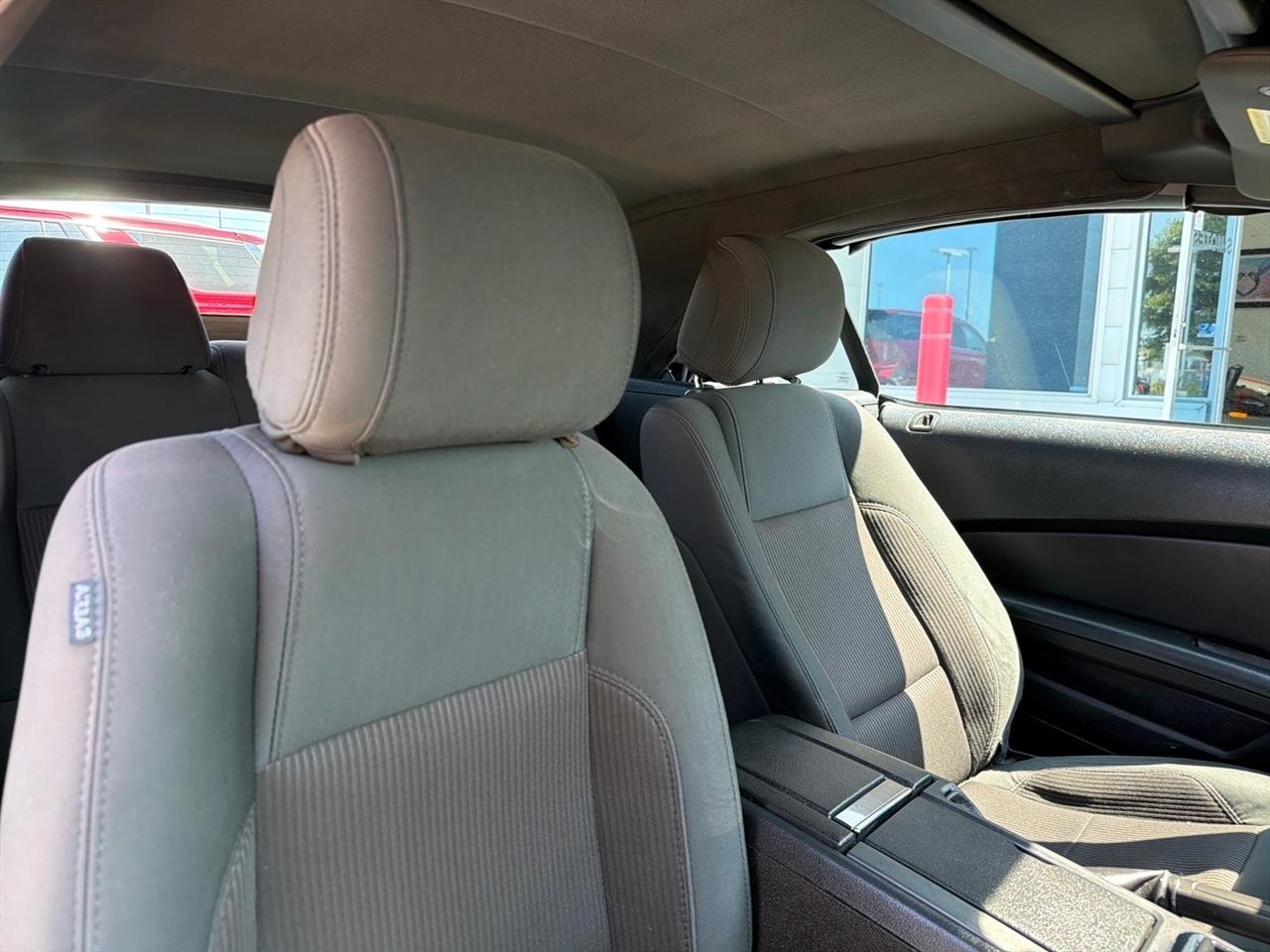 Ford Mustang 2dr Conv V6 2014
