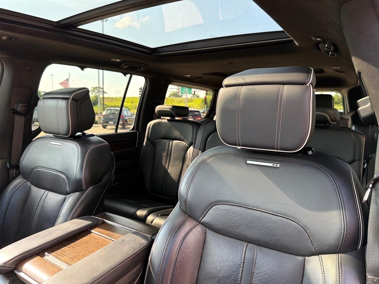 Jeep Grand Wagoneer Series II 4x4 2023