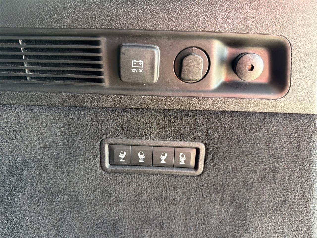 Jeep Grand Wagoneer Series II 4x4 2023