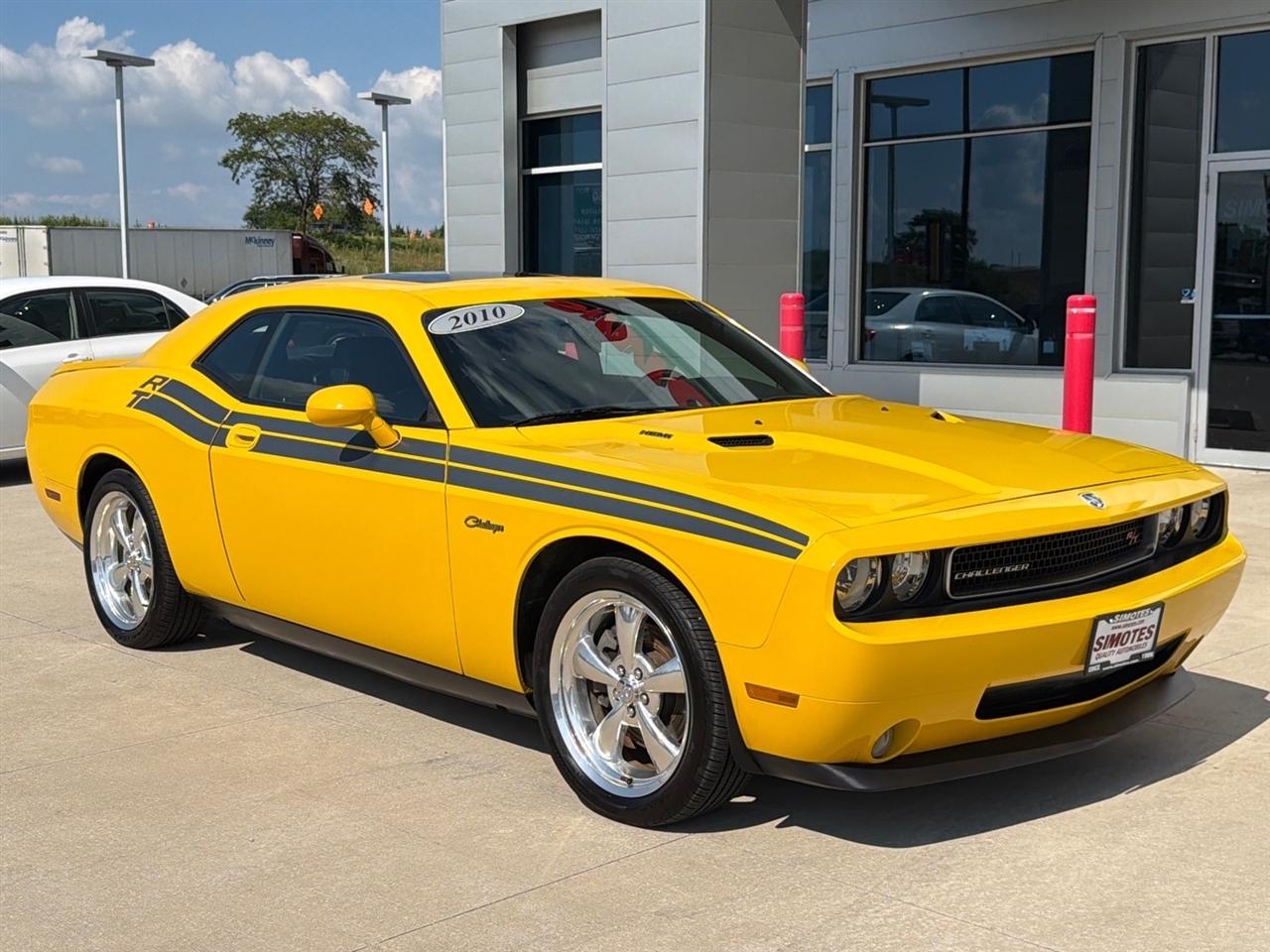 Dodge Challenger 2dr Cpe R/T Classic 2010