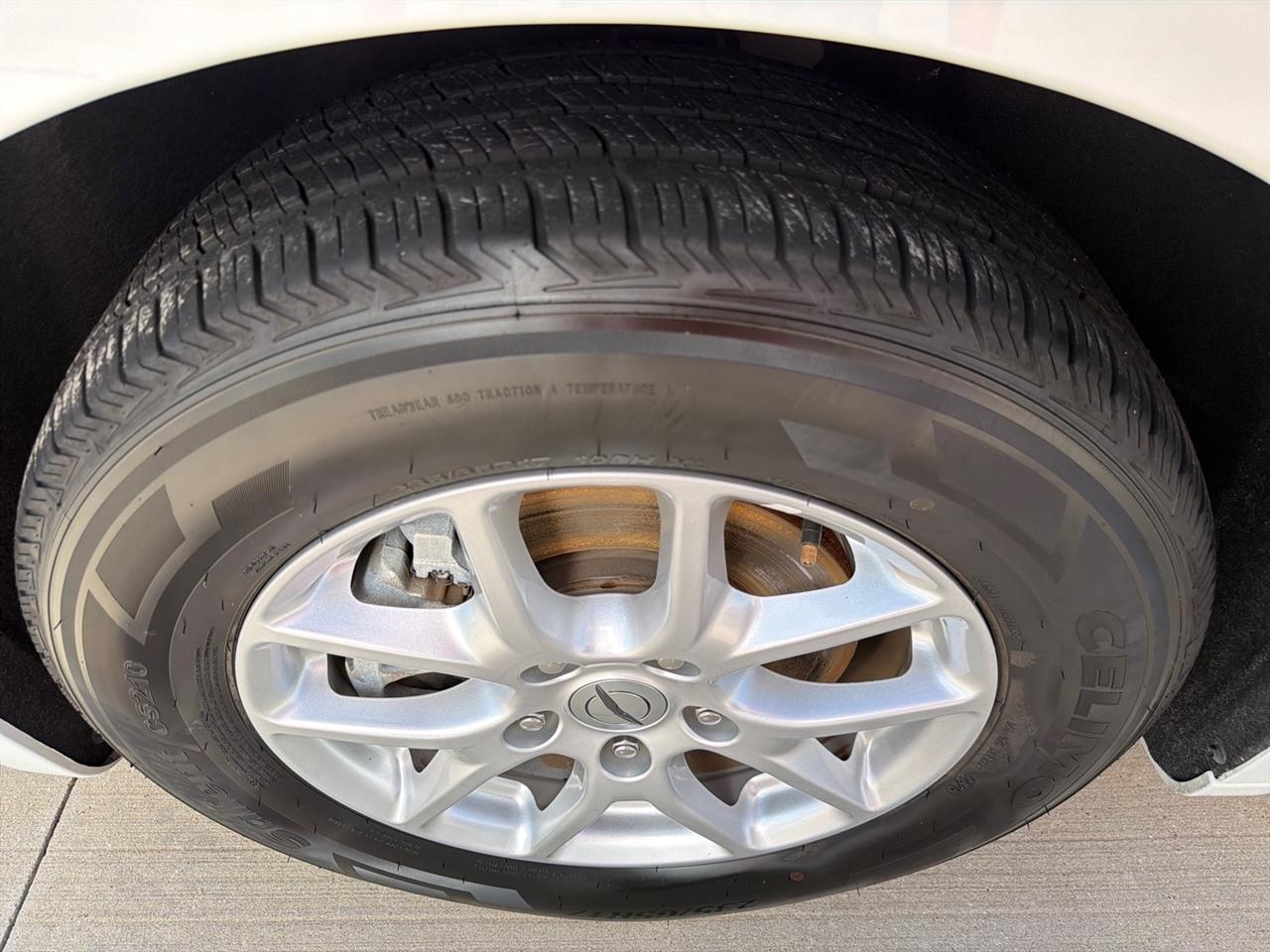 Chrysler Pacifica Touring L FWD 2023