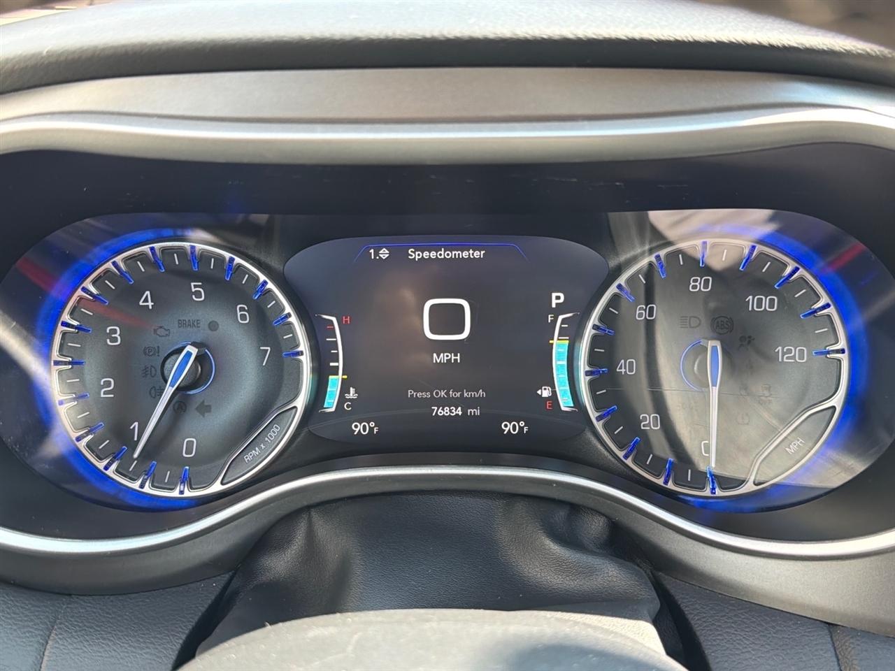 Chrysler Pacifica Touring L FWD 2023