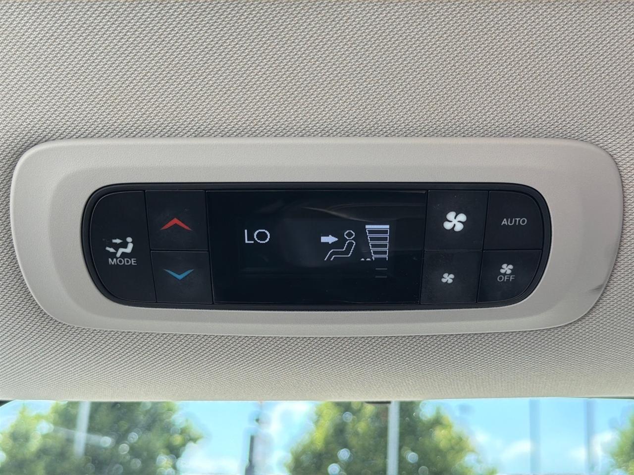 Chrysler Pacifica Touring L FWD 2023