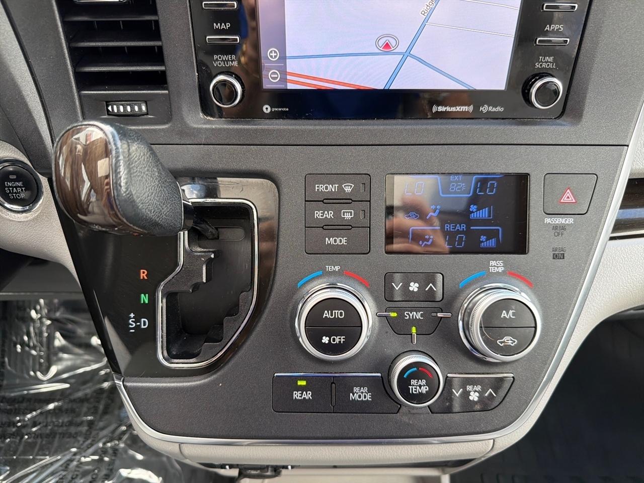 Toyota Sienna XLE Auto Access Seat FWD 7-Passenger (Natl) 2019