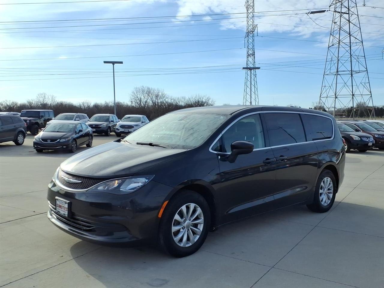 Chrysler Pacifica LX FWD 2019