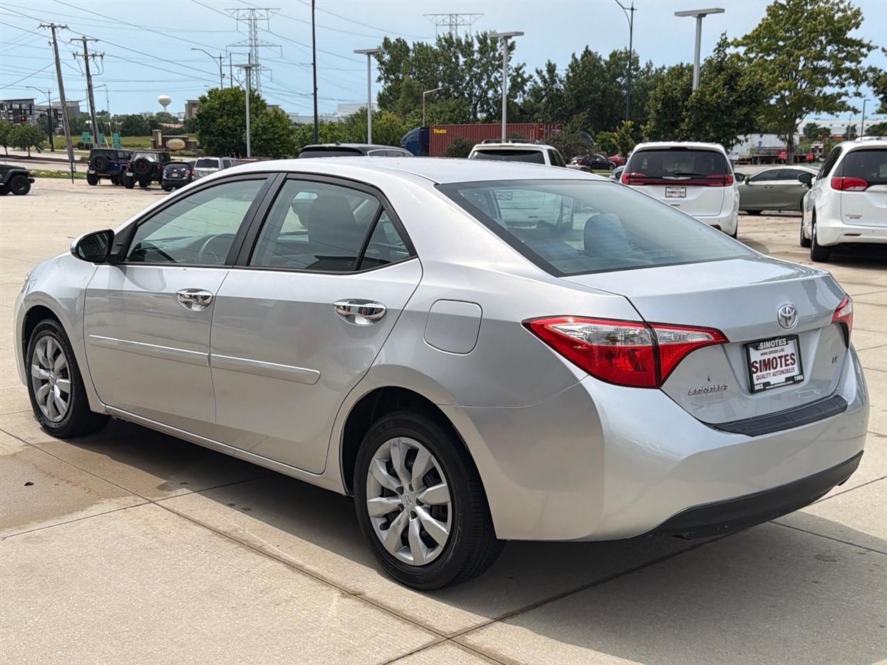 Toyota Corolla 4dr Sdn CVT LE Premium (Natl) 2015