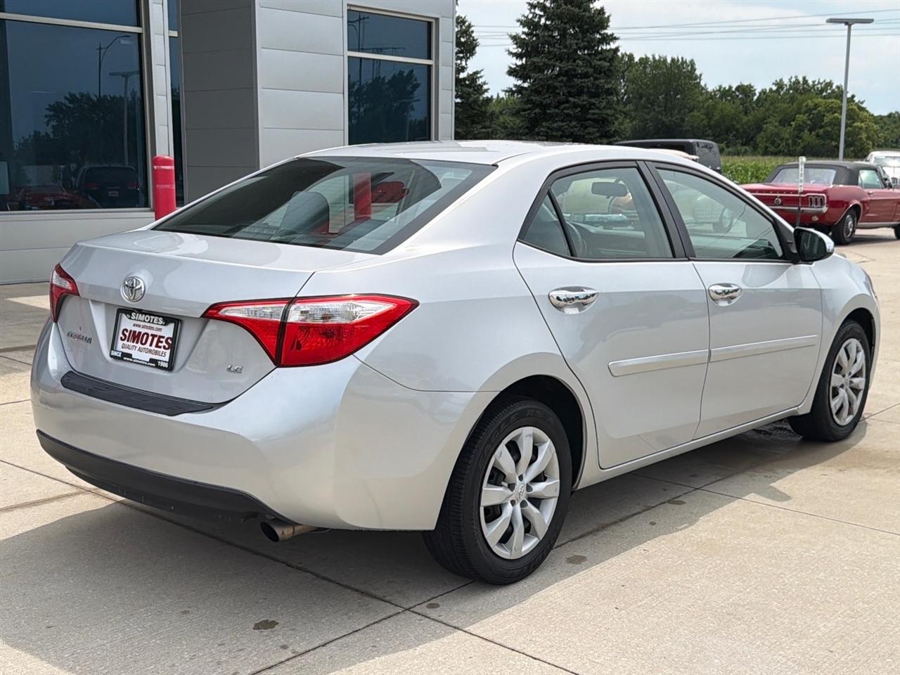 Toyota Corolla 4dr Sdn CVT LE Premium (Natl) 2015