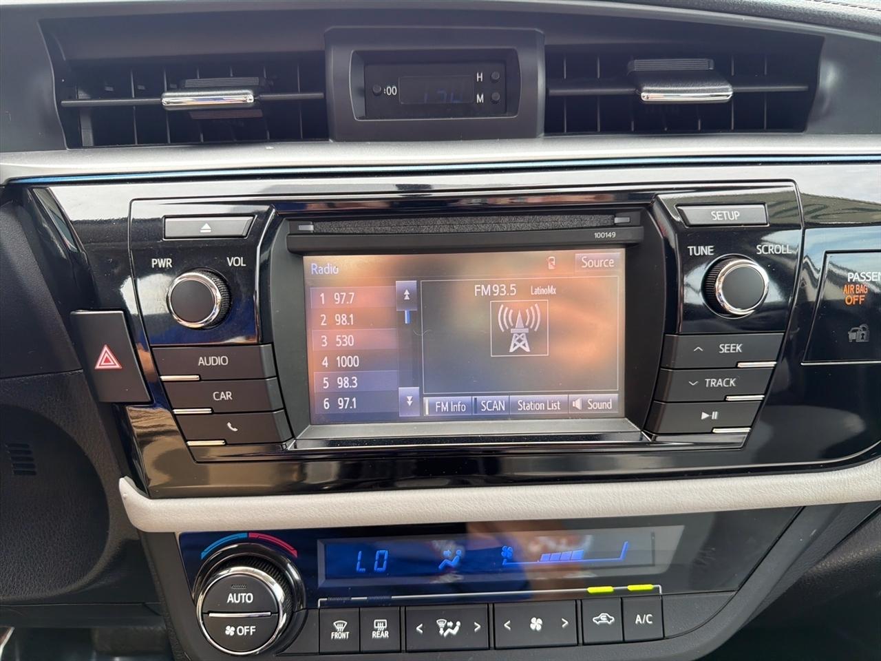 Toyota Corolla 4dr Sdn CVT LE Premium (Natl) 2015