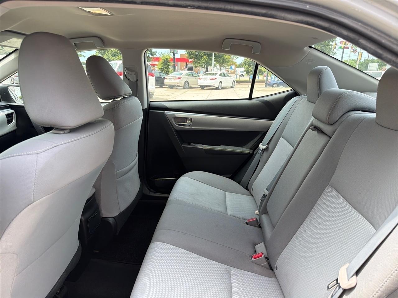 Toyota Corolla 4dr Sdn CVT LE Premium (Natl) 2015