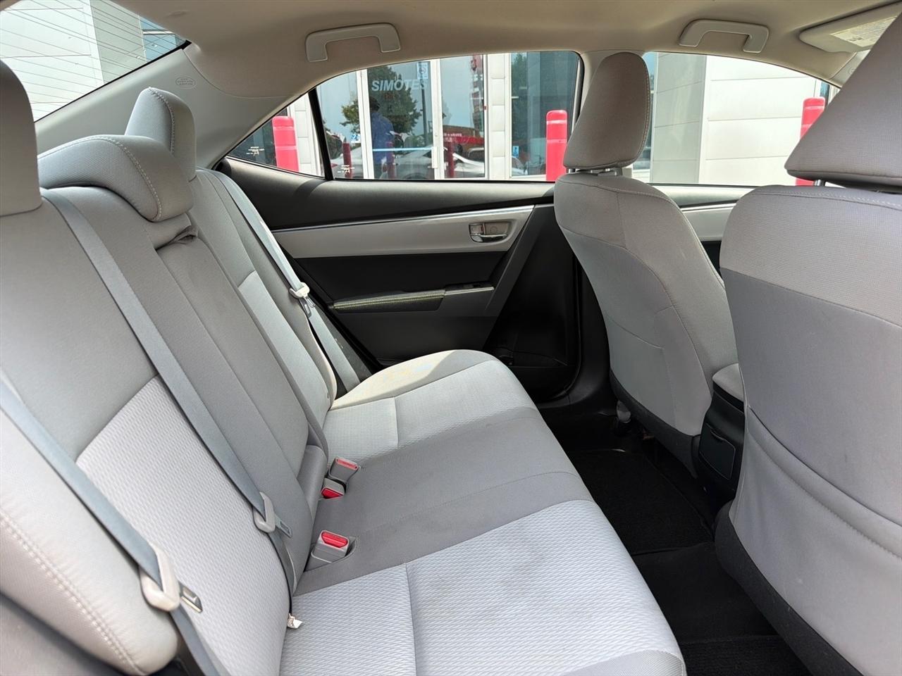Toyota Corolla 4dr Sdn CVT LE Premium (Natl) 2015