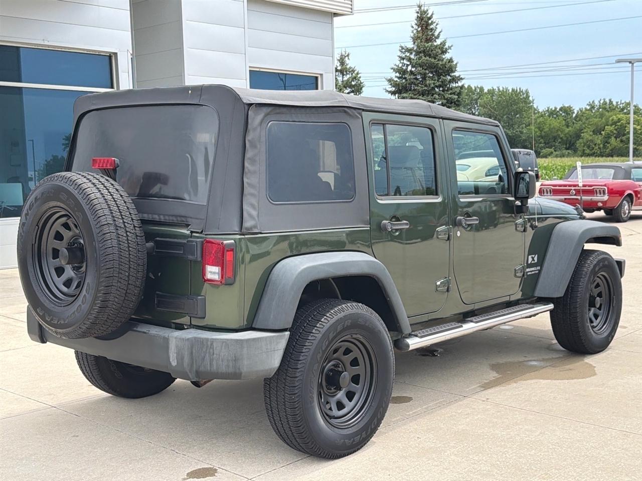 Jeep Wrangler 4WD 4dr Unlimited X 2008
