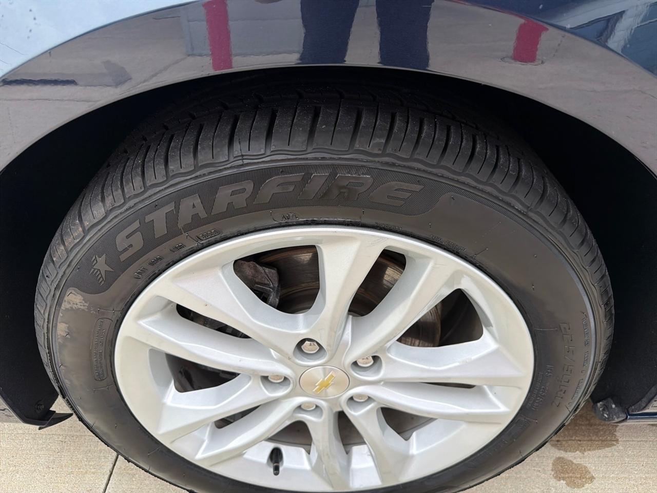 Chevrolet Malibu 4dr Sdn LT w/1LT 2017