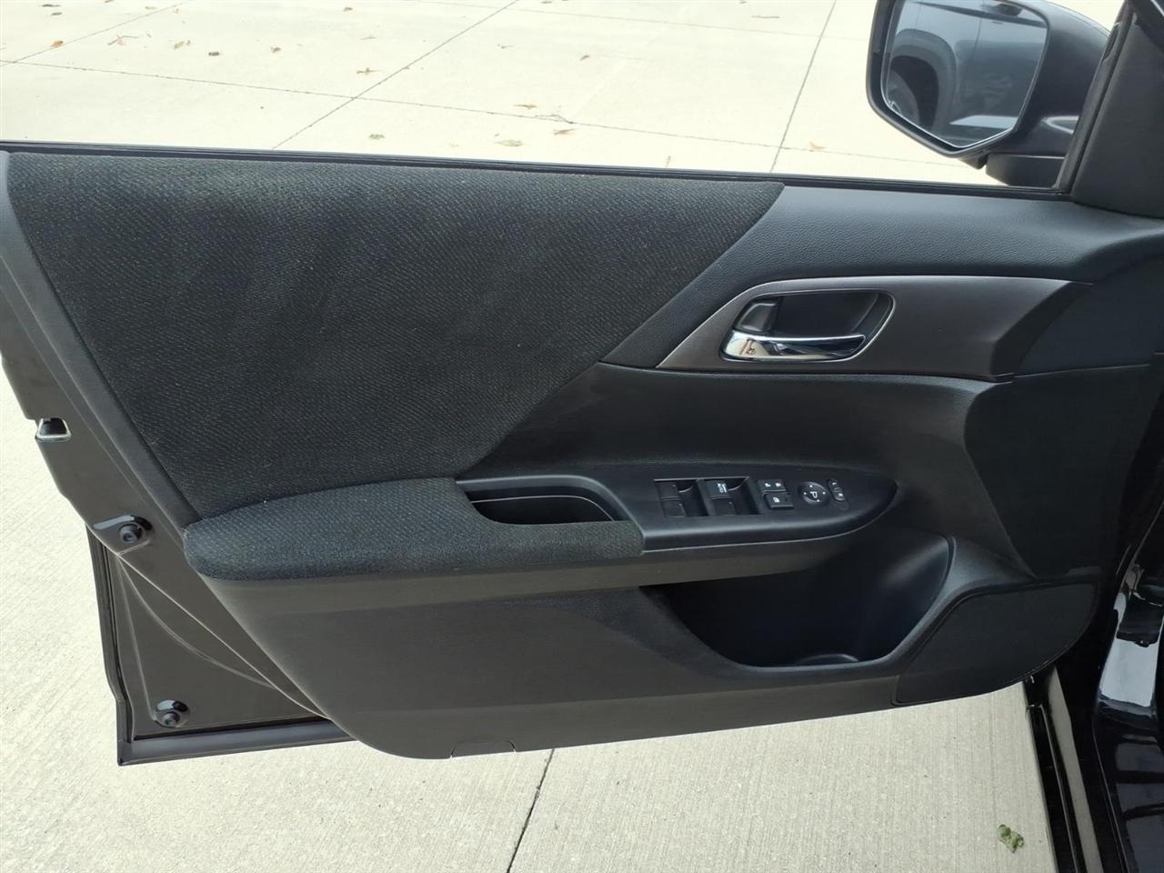 Honda Accord Sdn 4dr I4 CVT LX 2013