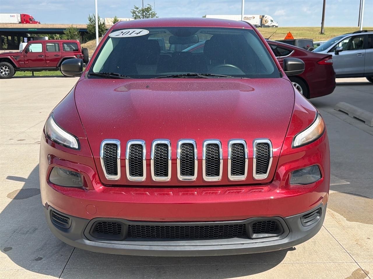 Jeep Cherokee FWD 4dr Sport 2014