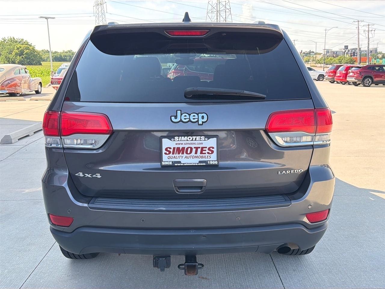 Jeep Grand Cherokee Laredo 4x4 2017