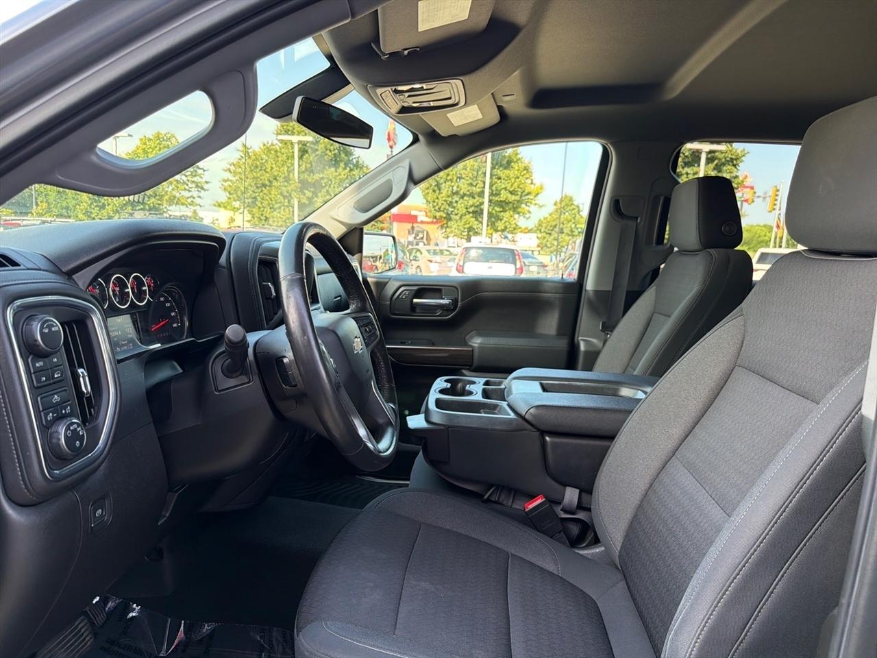 Chevrolet Silverado 1500 4WD Crew Cab 147" LT w/2FL 2021