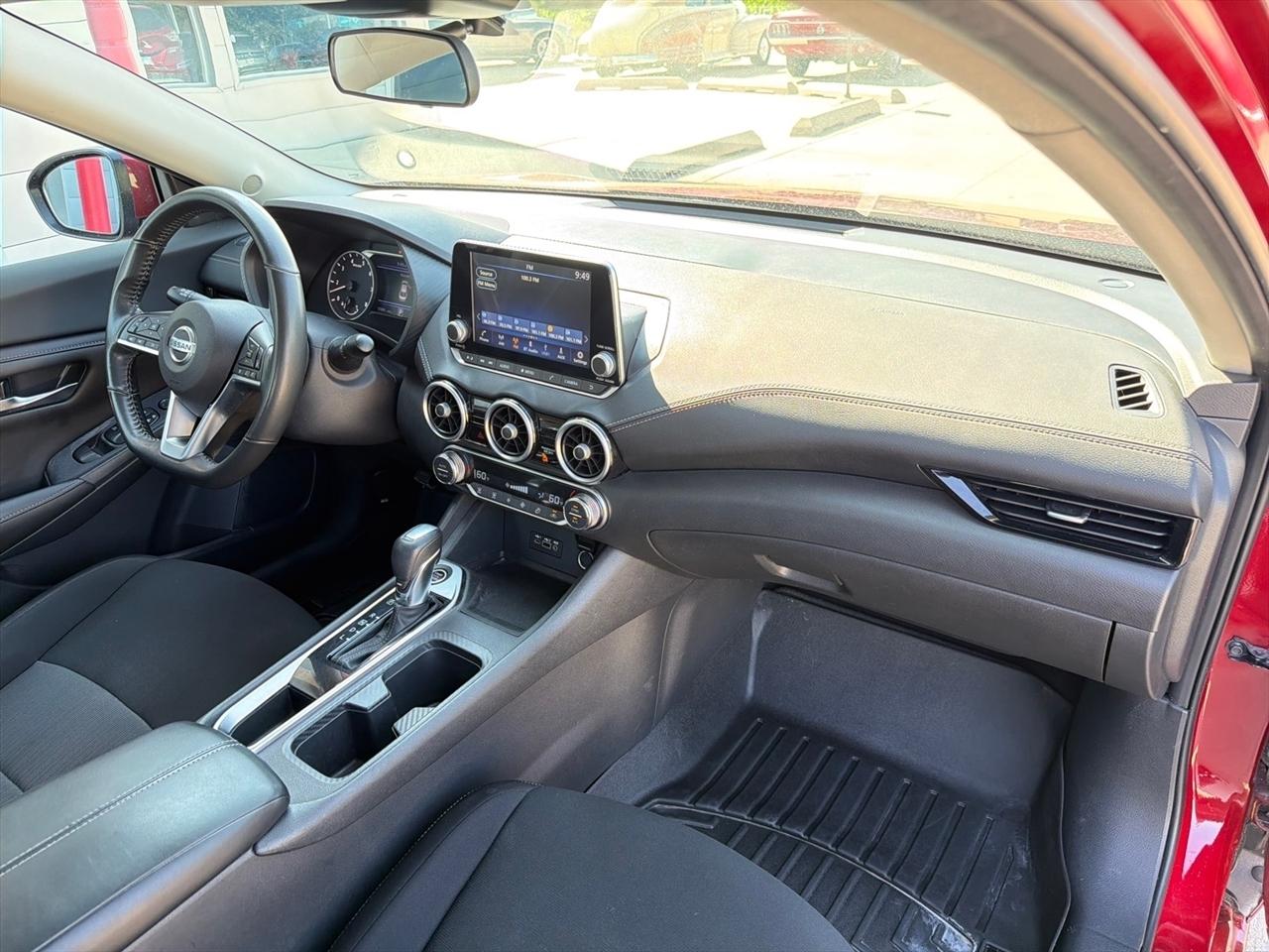 Nissan Sentra SV CVT 2021
