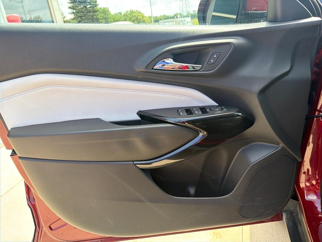 Chevrolet Trax FWD 4dr LT 2025
