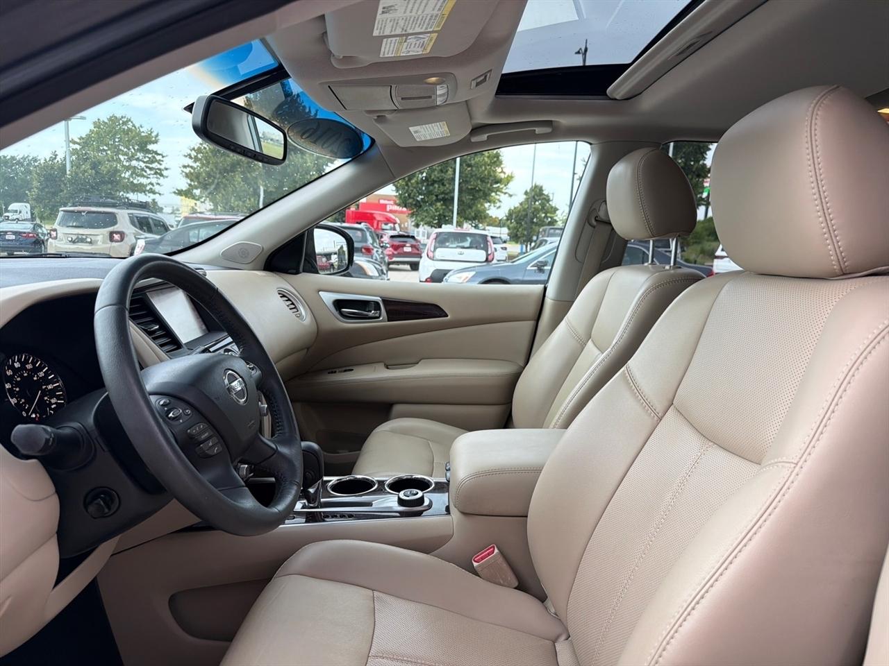 Nissan Pathfinder 4WD 4dr Platinum 2016