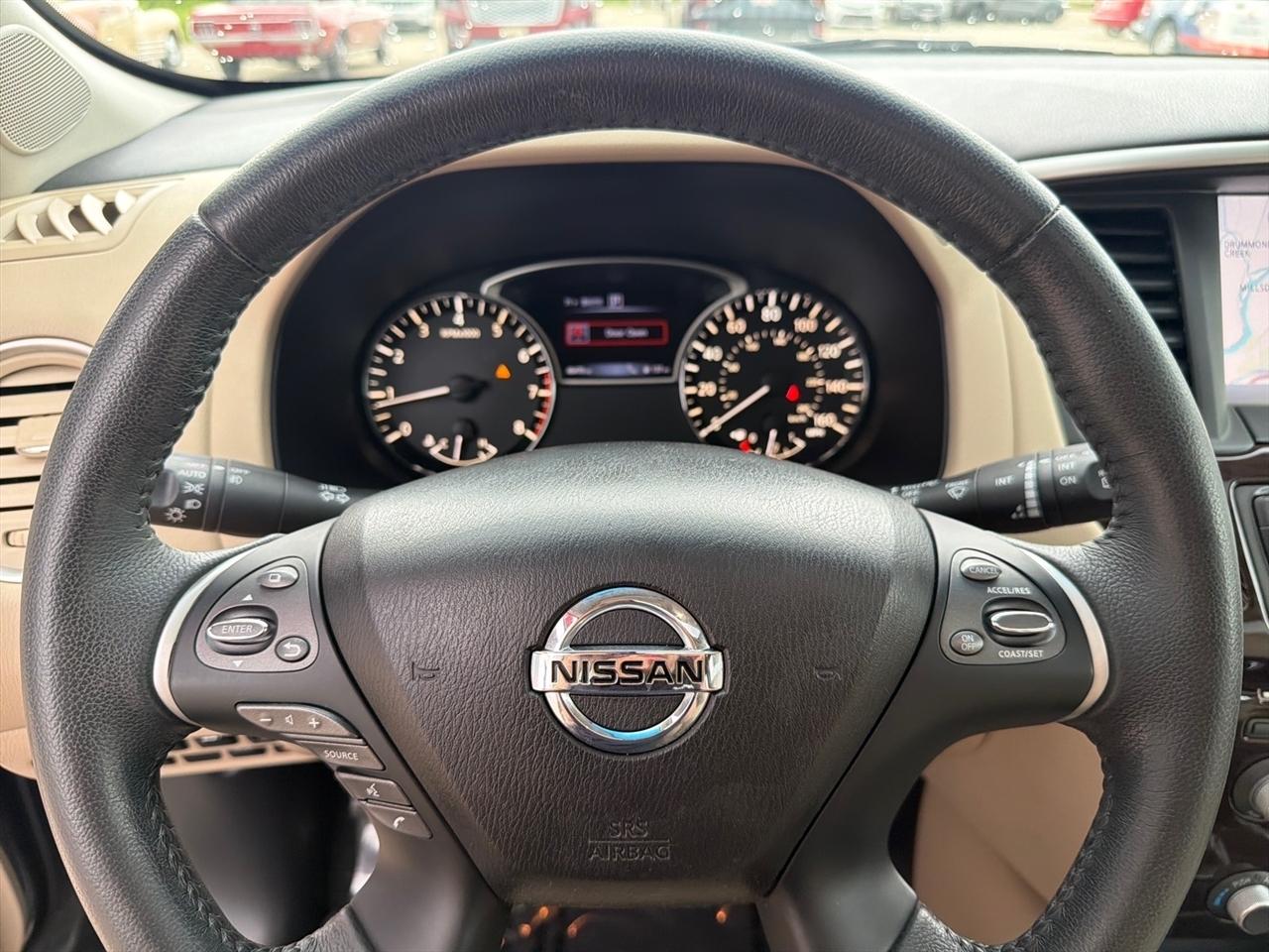Nissan Pathfinder 4WD 4dr Platinum 2016