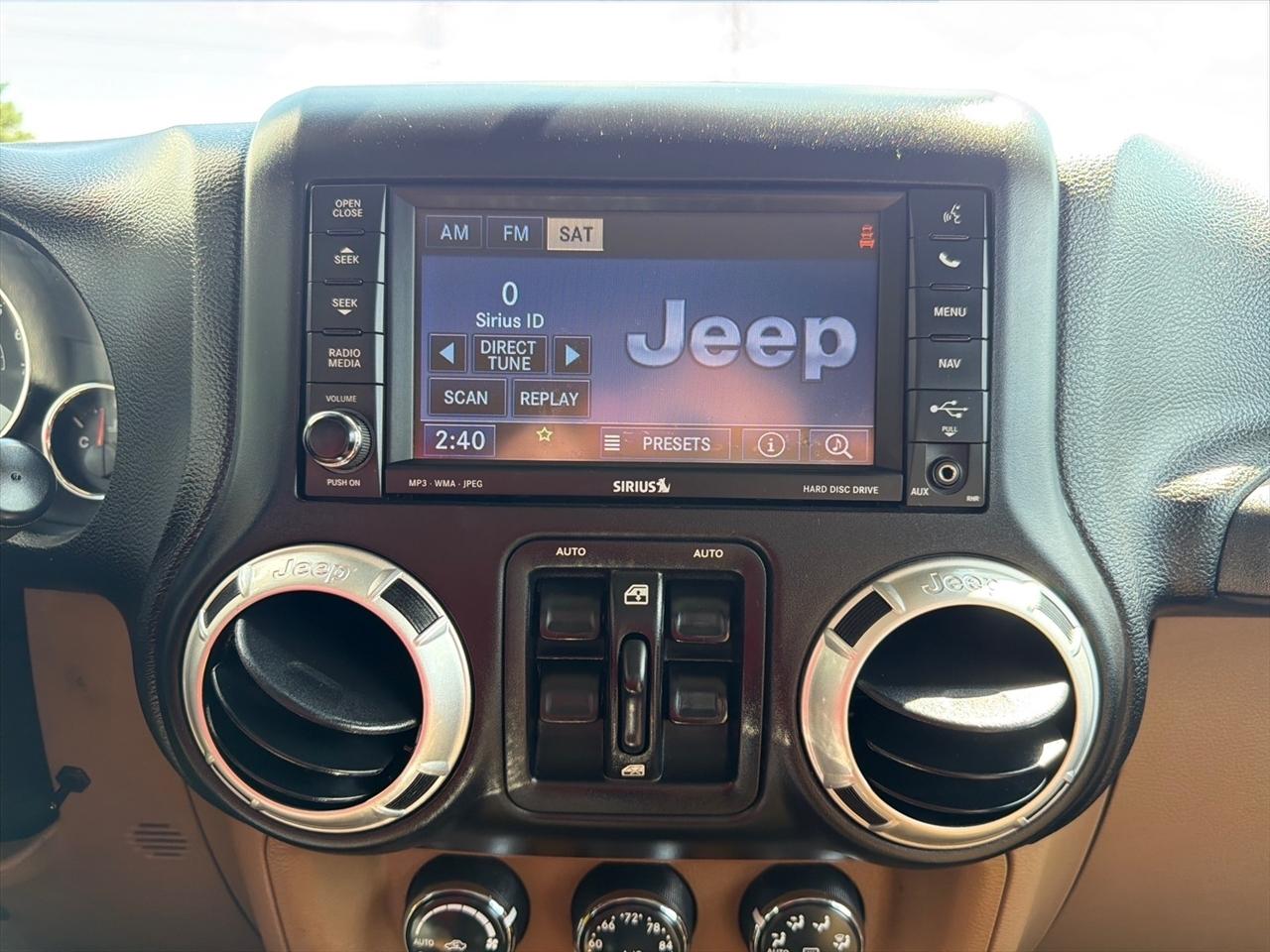 Jeep Wrangler Unlimited 4WD 4dr Rubicon 2013