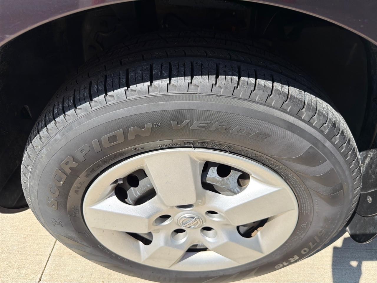 Nissan Rogue Select FWD 4dr S 2015