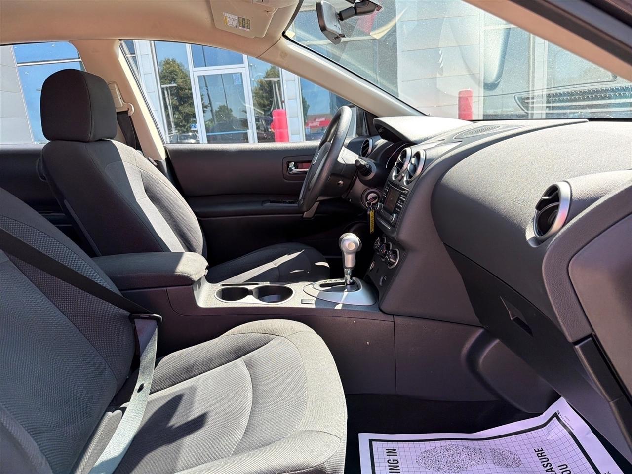 Nissan Rogue Select FWD 4dr S 2015