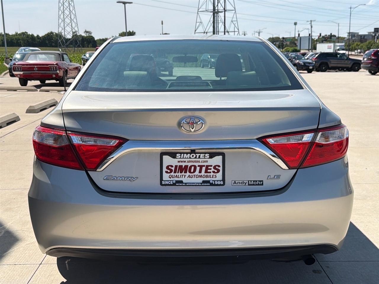 Toyota Camry 4dr Sdn I4 Auto SE w/Special Edition Pkg (Natl) 2016