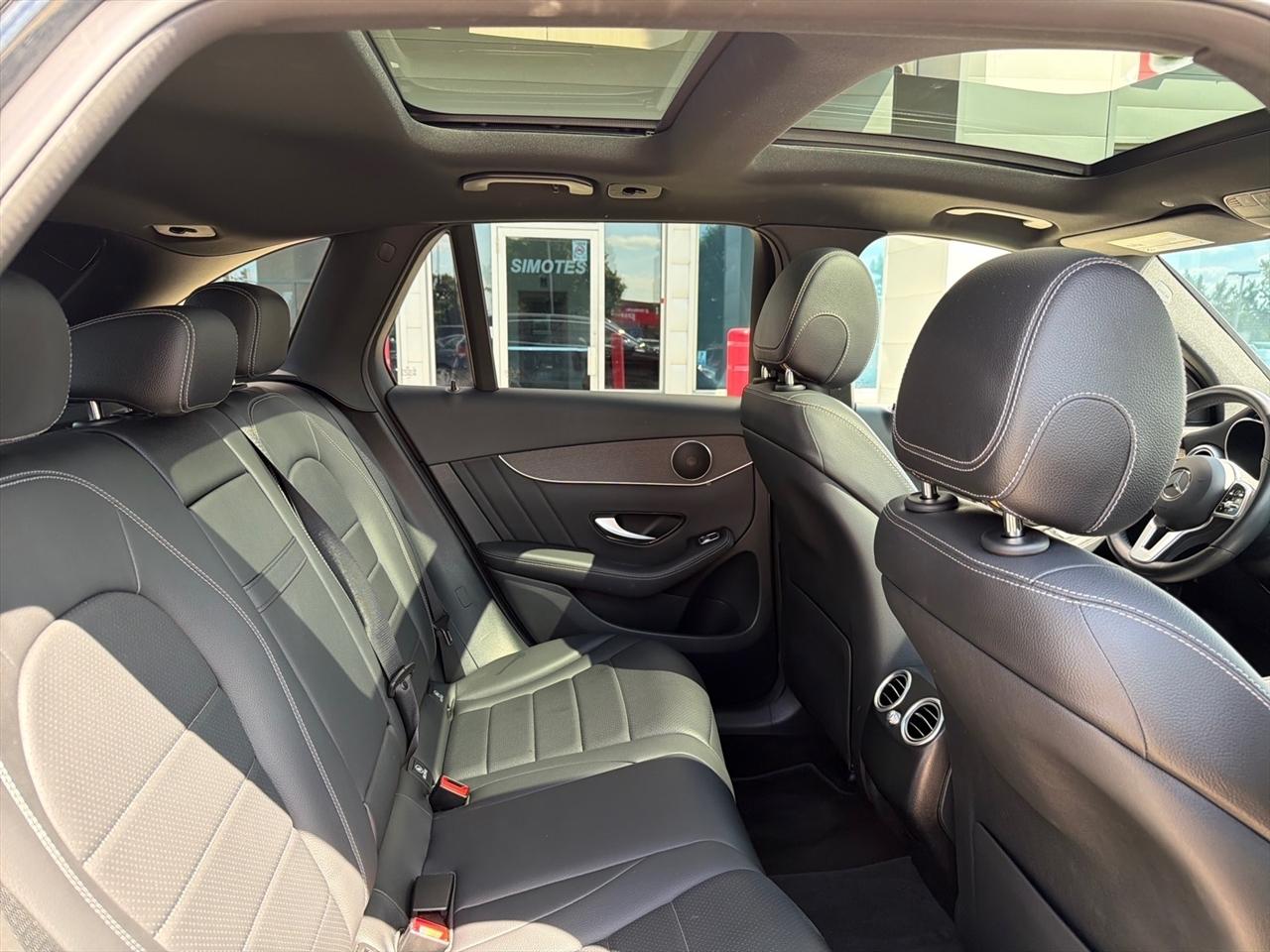 Mercedes-Benz GLC GLC 300 4MATIC SUV 2022