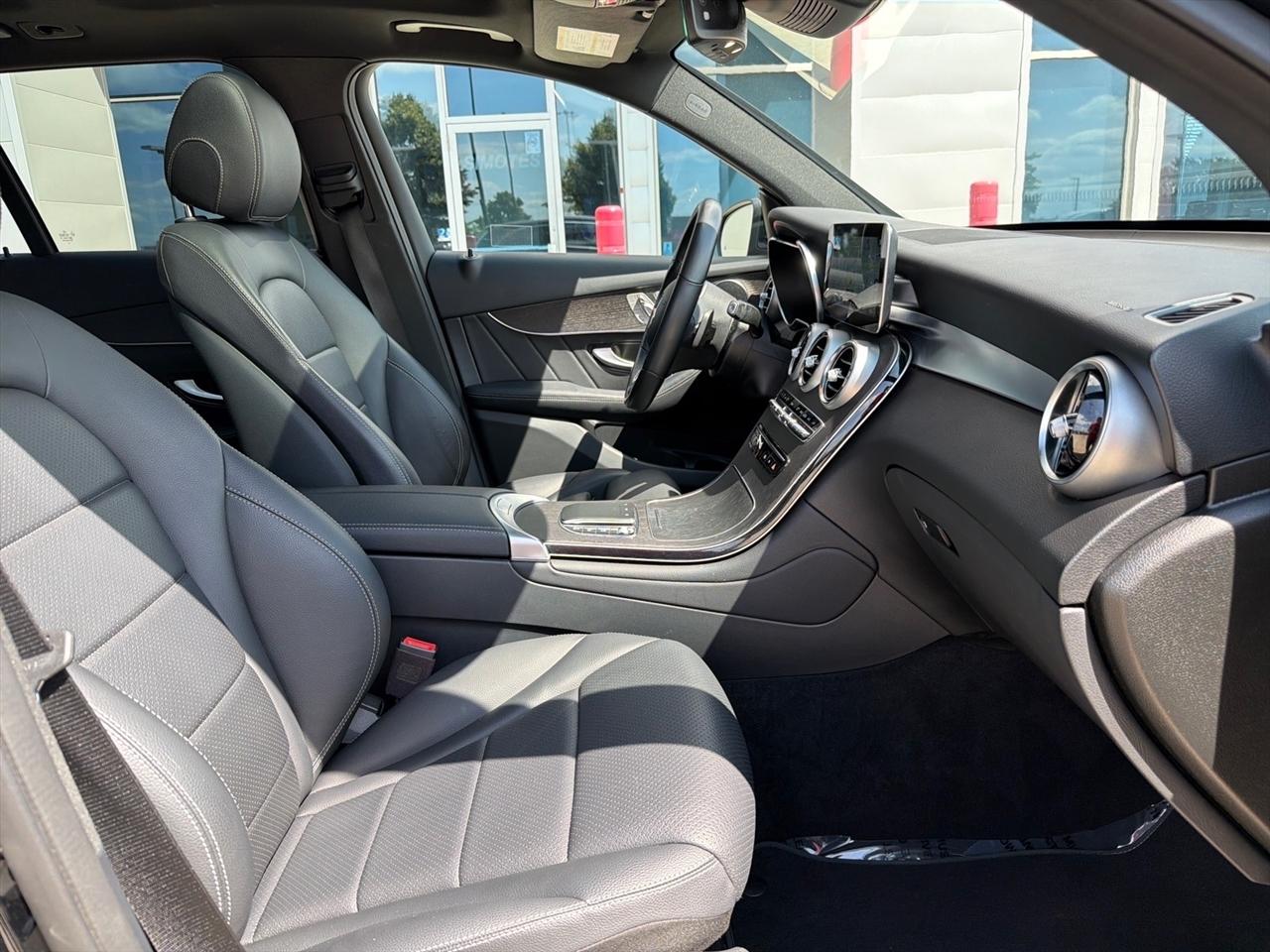 Mercedes-Benz GLC GLC 300 4MATIC SUV 2022
