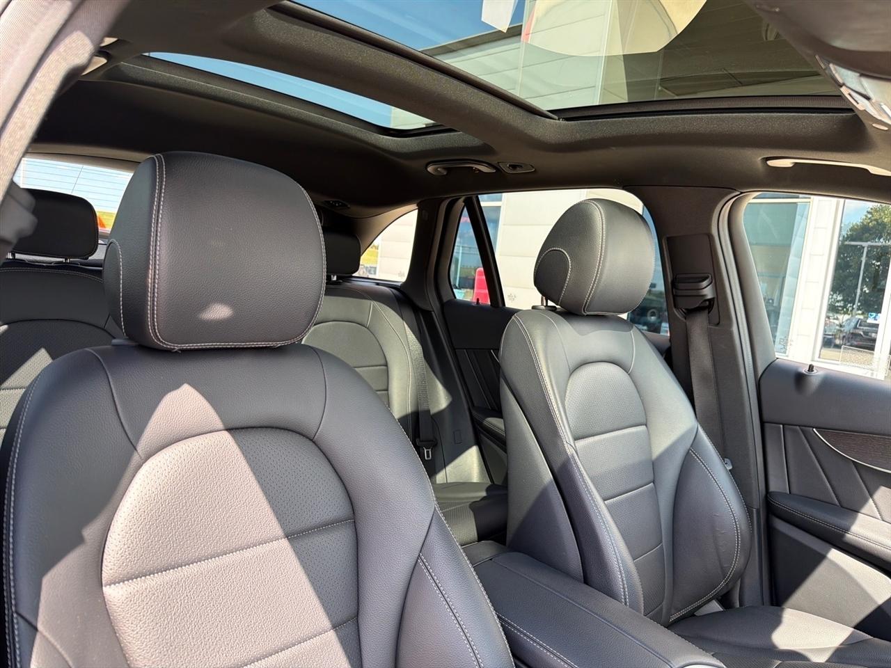 Mercedes-Benz GLC GLC 300 4MATIC SUV 2022