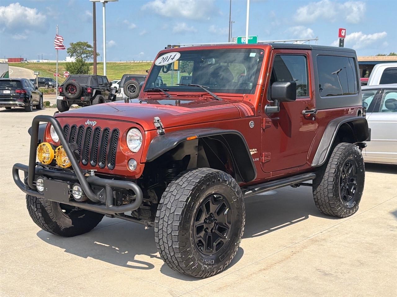 Jeep Wrangler 4WD 2dr Sahara 2014