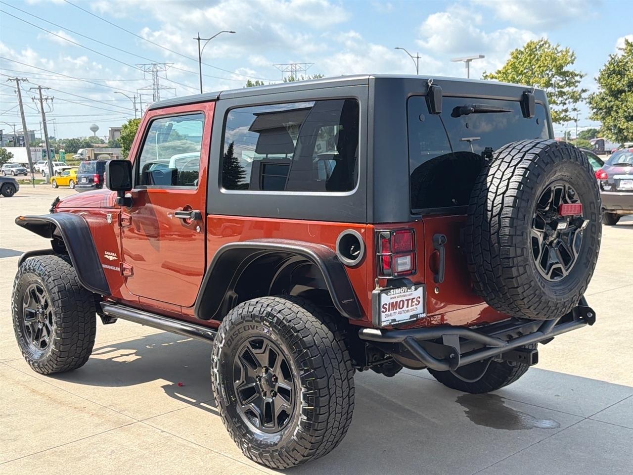 Jeep Wrangler 4WD 2dr Sahara 2014