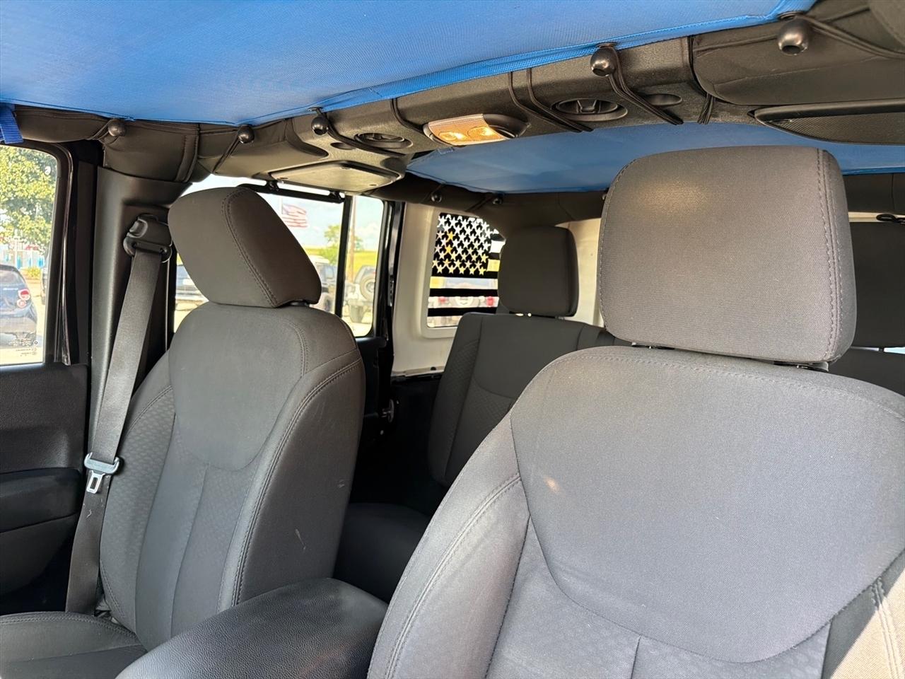 Jeep Wrangler Unlimited 4WD 4dr Sport 2015