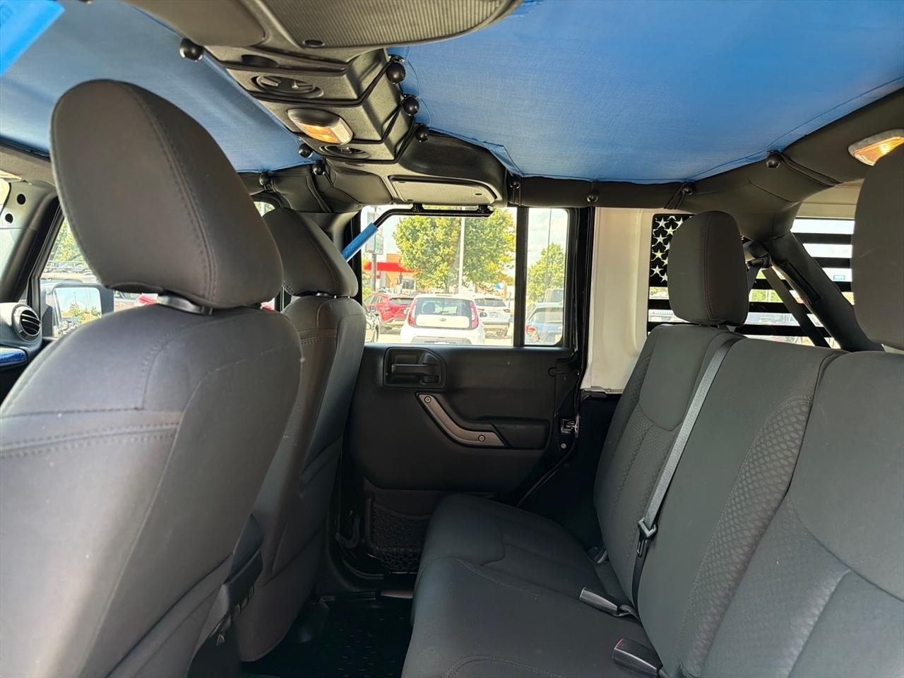 Jeep Wrangler Unlimited 4WD 4dr Sport 2015