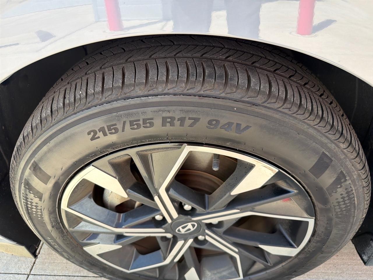Hyundai Sonata SEL FWD 2025