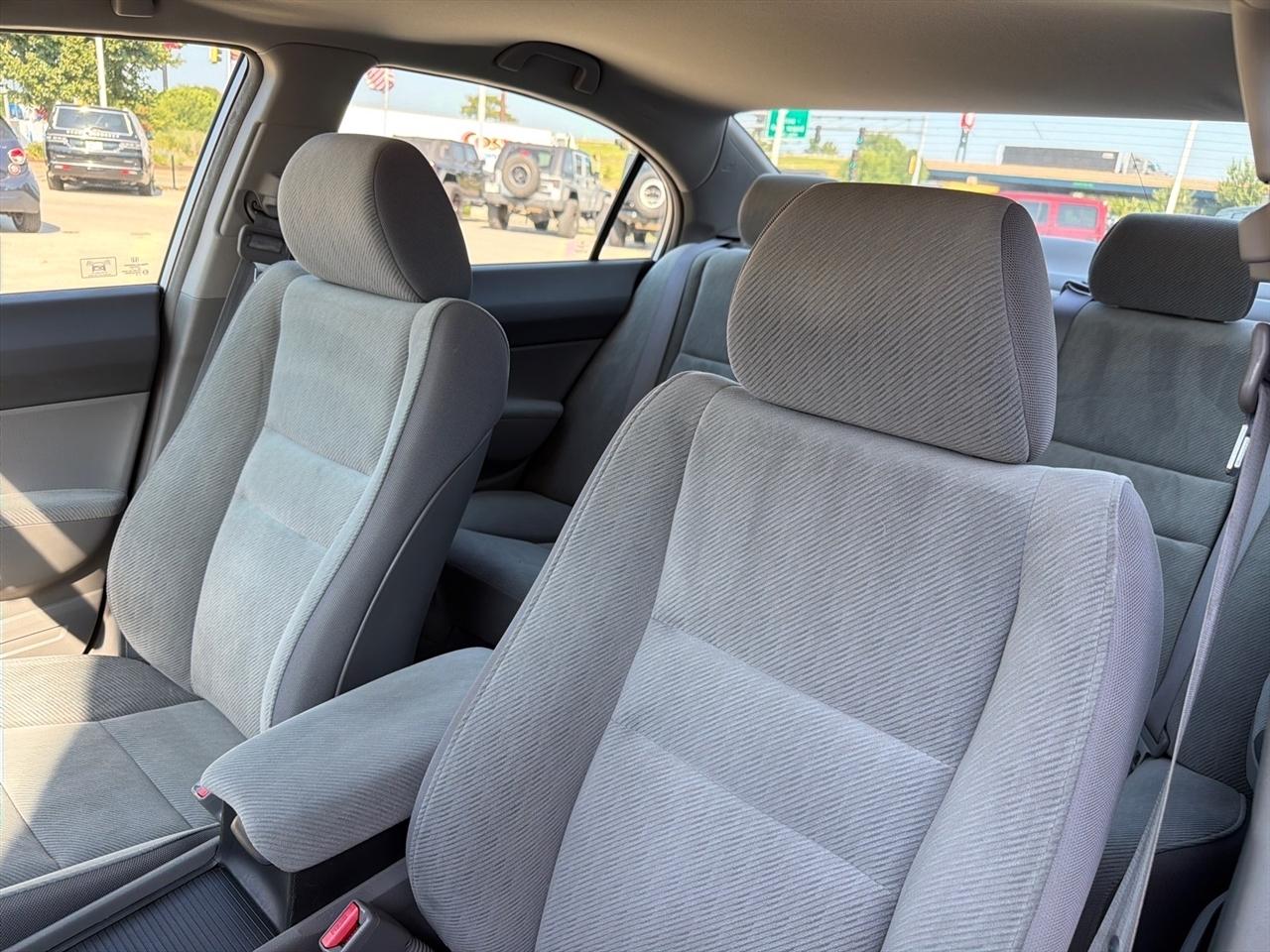 Honda Civic Sdn 4dr Auto LX 2010