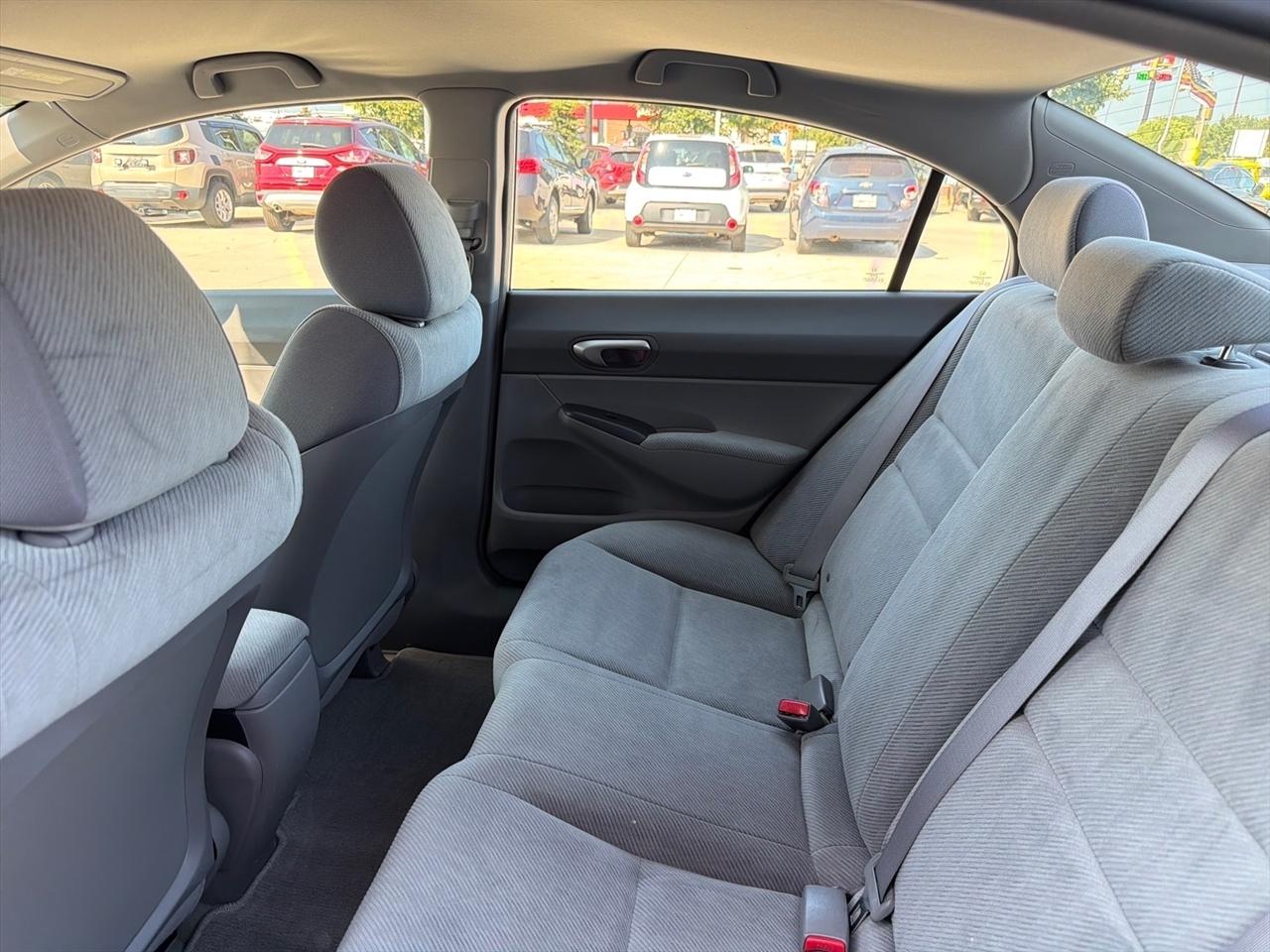 Honda Civic Sdn 4dr Auto LX 2010