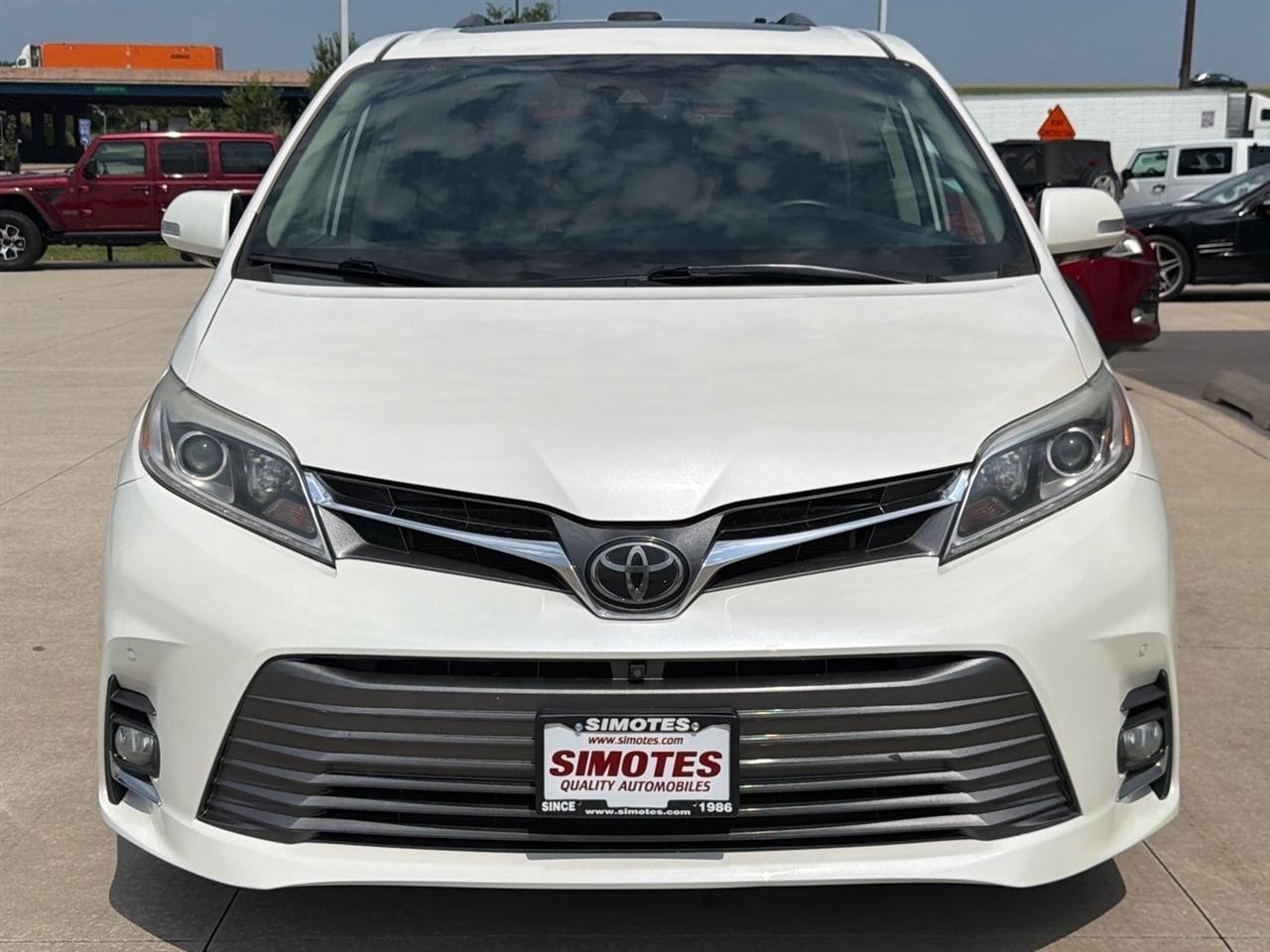 Toyota Sienna Limited Premium AWD 7-Passenger (Natl) 2020