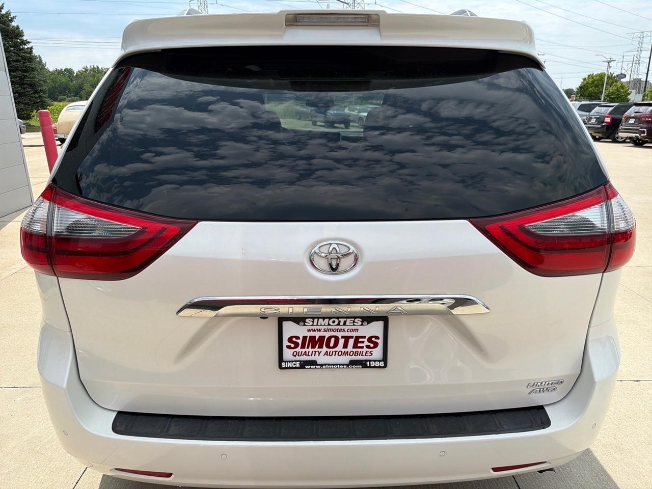 Toyota Sienna Limited Premium AWD 7-Passenger (Natl) 2020