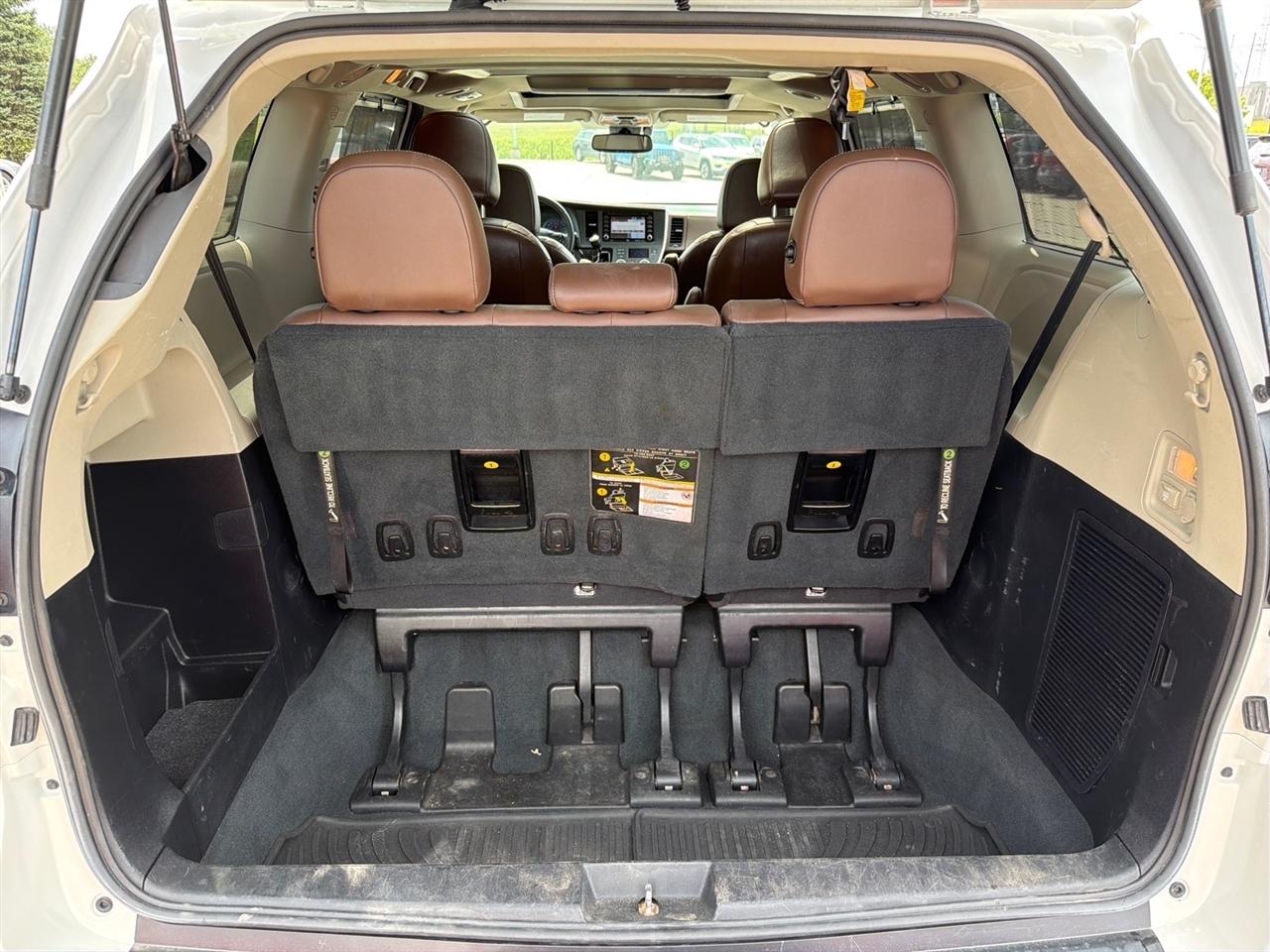 Toyota Sienna Limited Premium AWD 7-Passenger (Natl) 2020