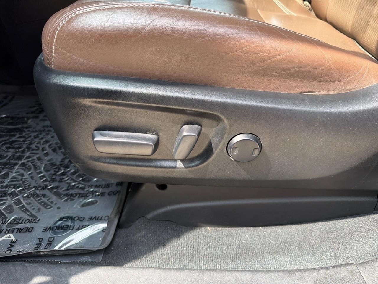 Toyota Sienna Limited Premium AWD 7-Passenger (Natl) 2020
