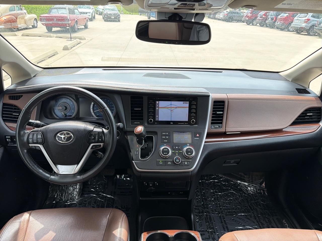 Toyota Sienna Limited Premium AWD 7-Passenger (Natl) 2020