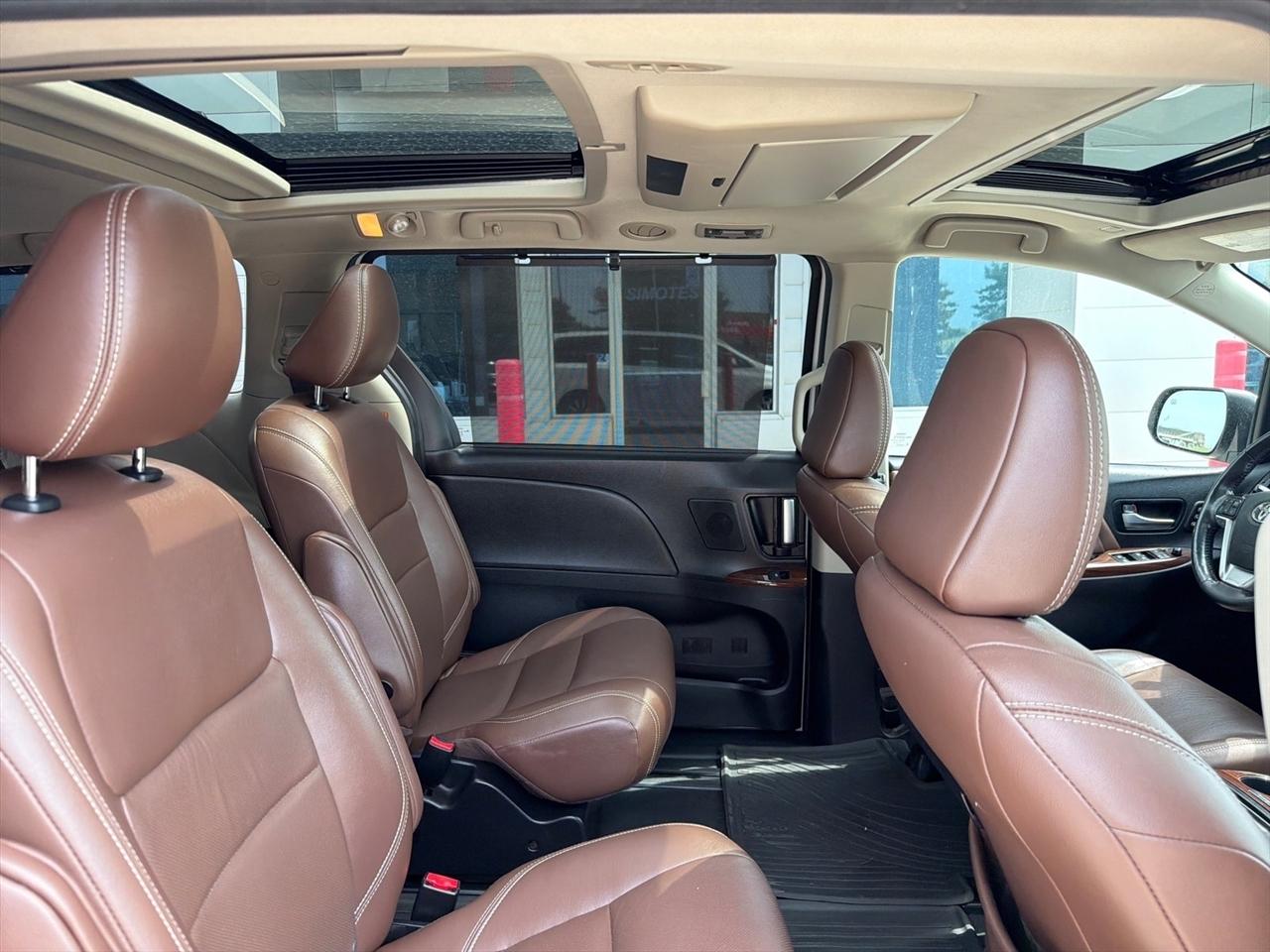 Toyota Sienna Limited Premium AWD 7-Passenger (Natl) 2020