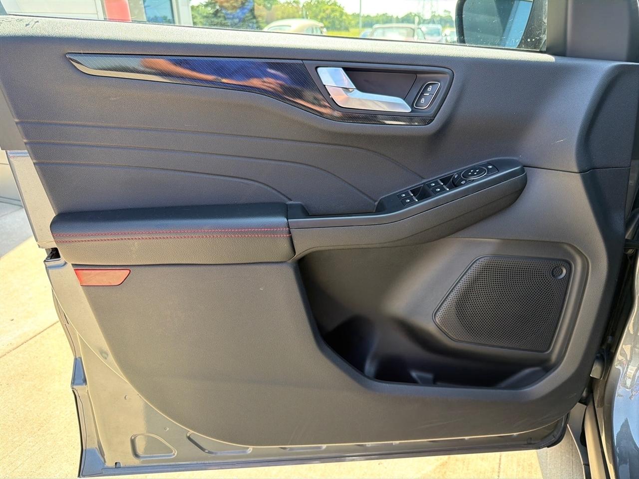 Ford Escape ST-Line AWD 2025
